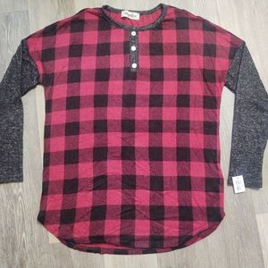Plaid long sleeve T ~ Size Medium